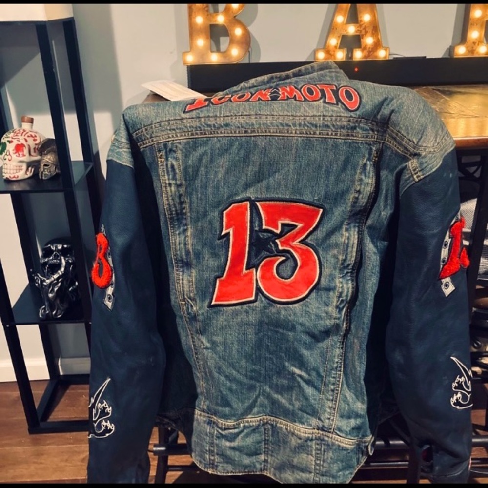 Icon Tough Luck motorcycle jacket size XL used.
